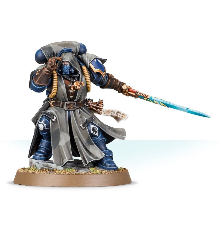 SPACE MARINES: Primaris Librarian In Phobos Armour